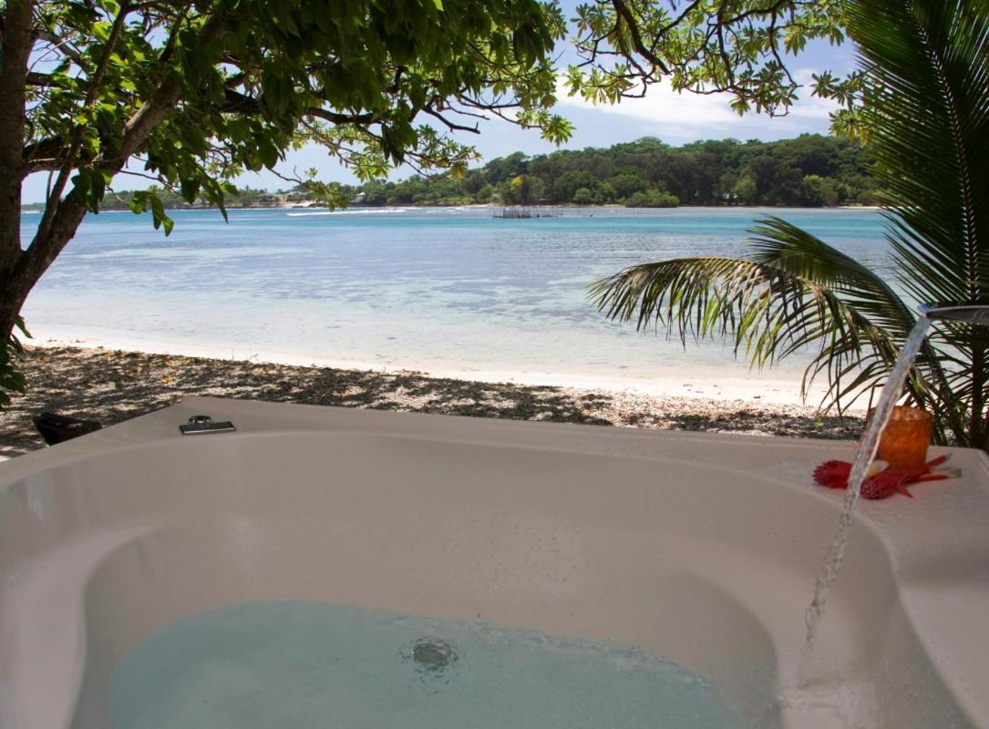 Erakor Island Resort & Spa Порт Вила Екстериор снимка